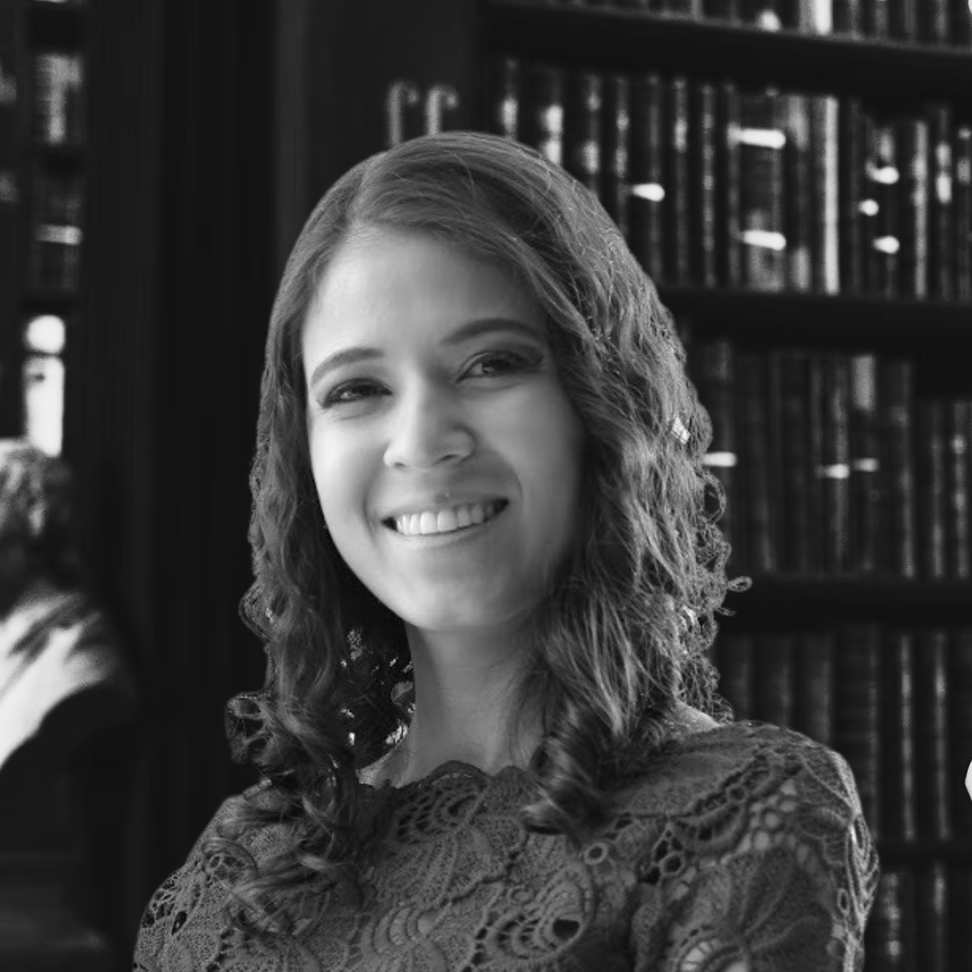 Dra. Débora Assis Castro